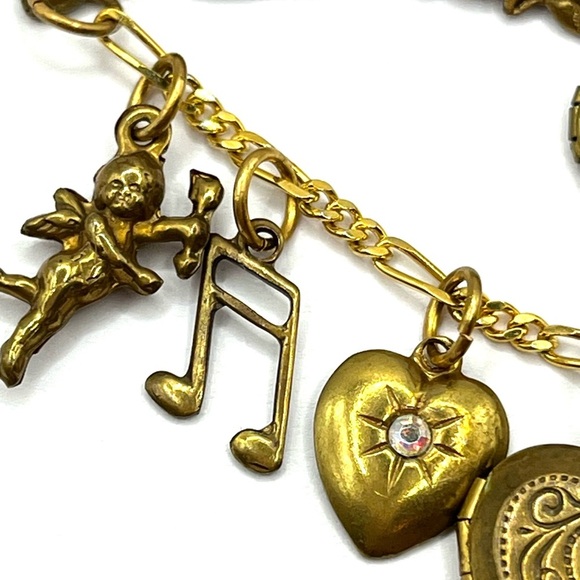 Charming Gold Brass Cherub Babies Angel Brooch with Heart Charms Locket Brooch - Picture 7 of 11